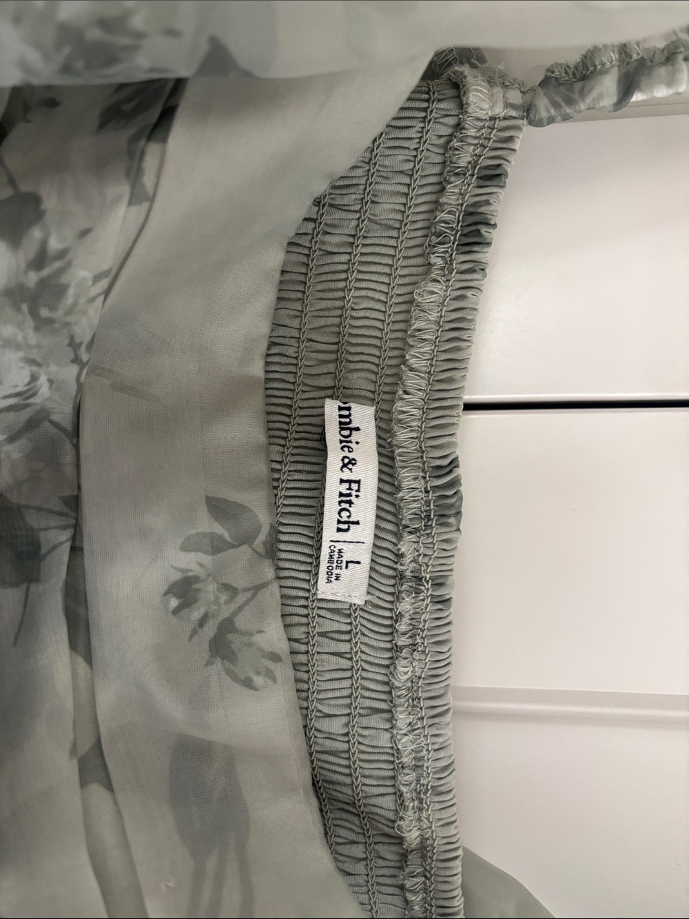 Abercrombie & Fitch Floral Square-Neck Mini Dress in Sage Green - Picture 2 of 3